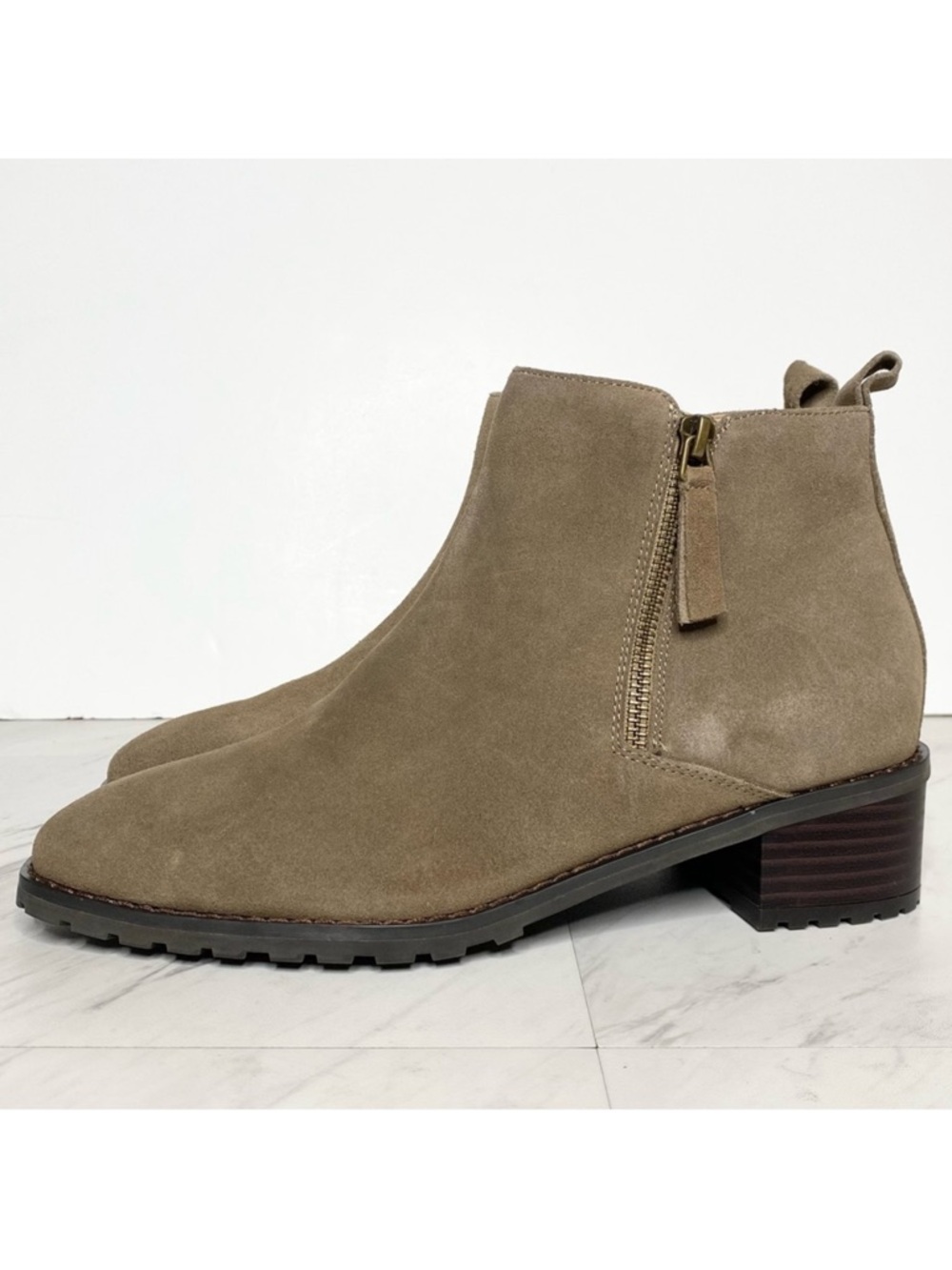 New! Blondo Samara Gray Tan Suede Bootie 9M